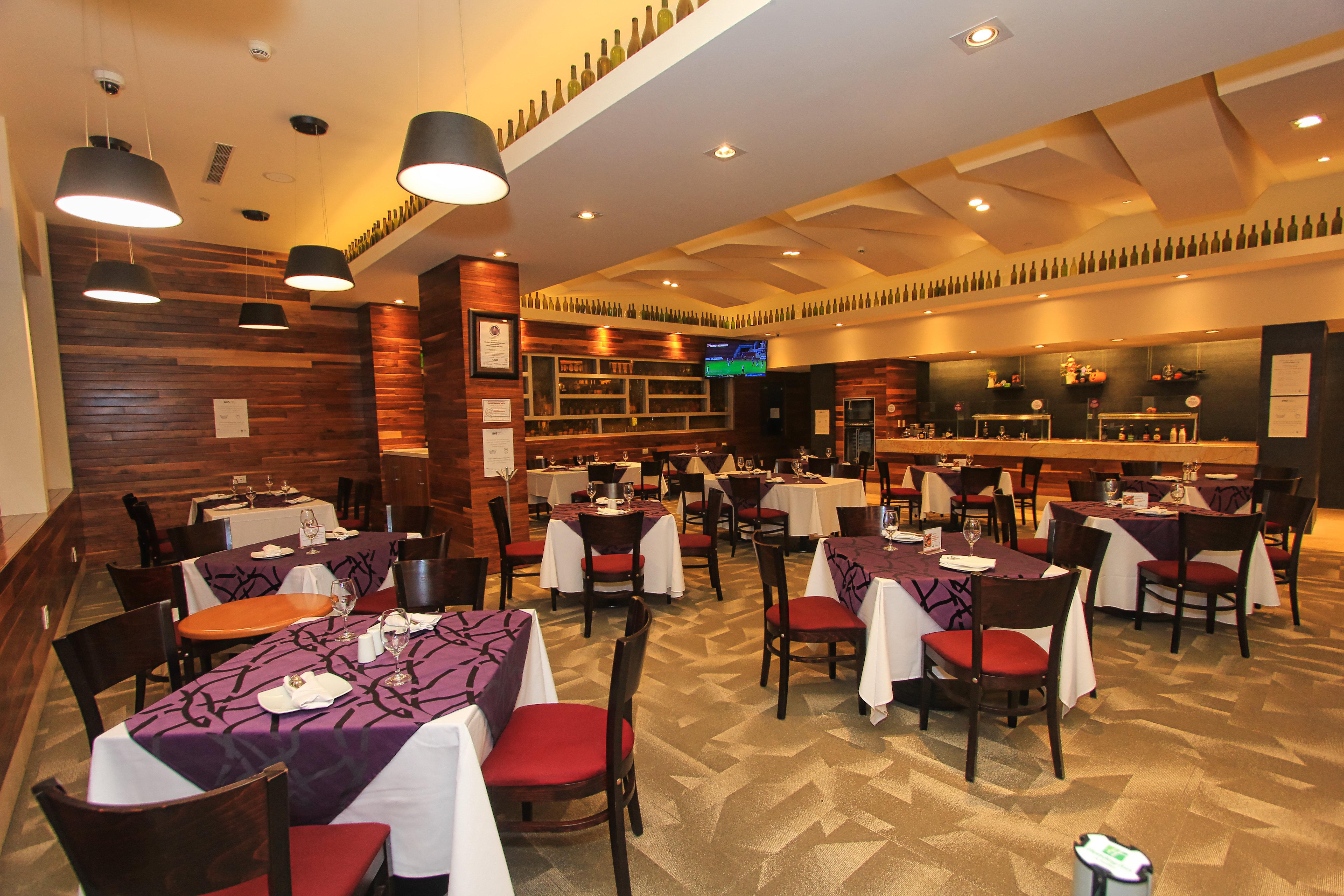 לאון Holiday Inn & Suites Plaza Mayor By Ihg מראה חיצוני תמונה