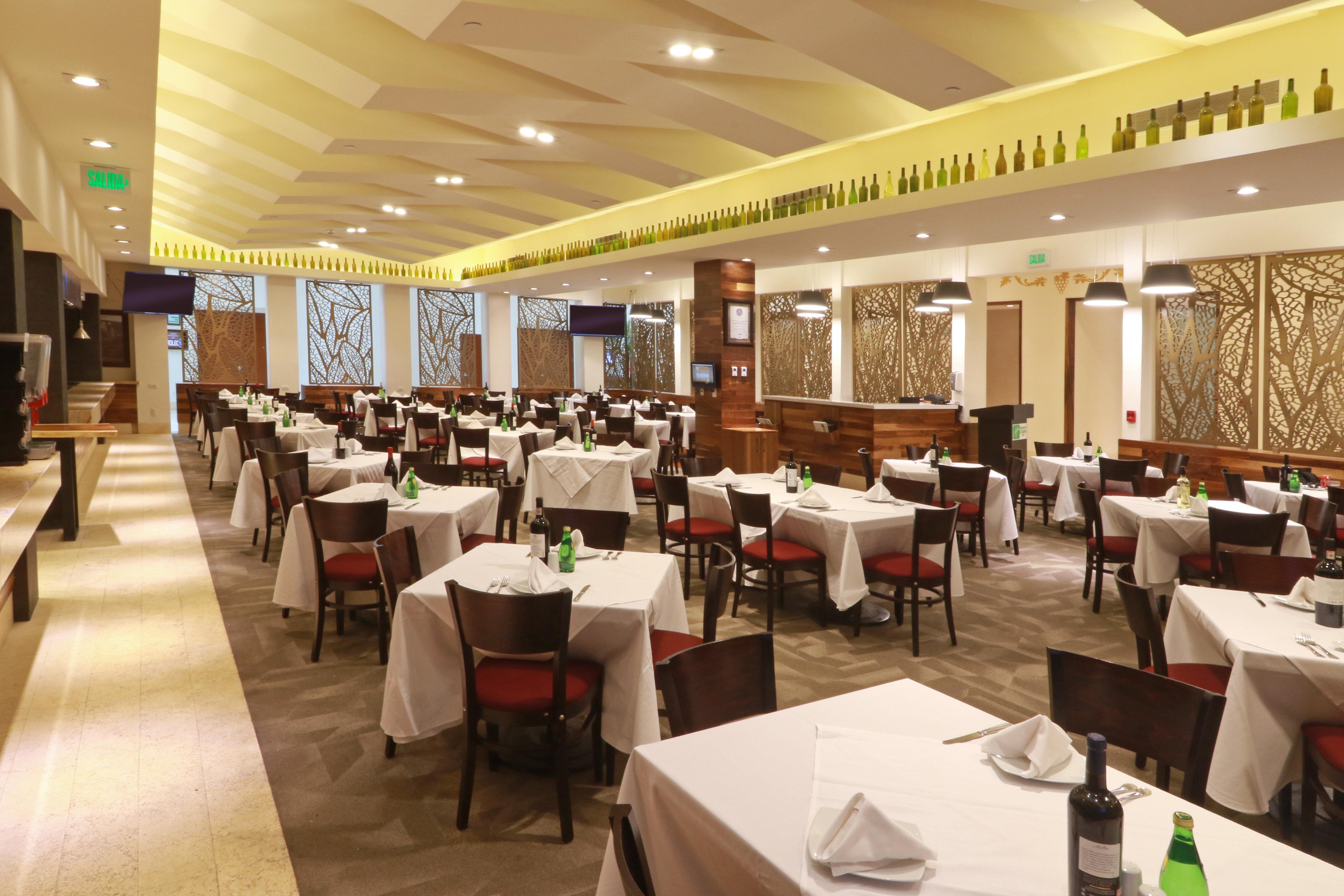 לאון Holiday Inn & Suites Plaza Mayor By Ihg מראה חיצוני תמונה