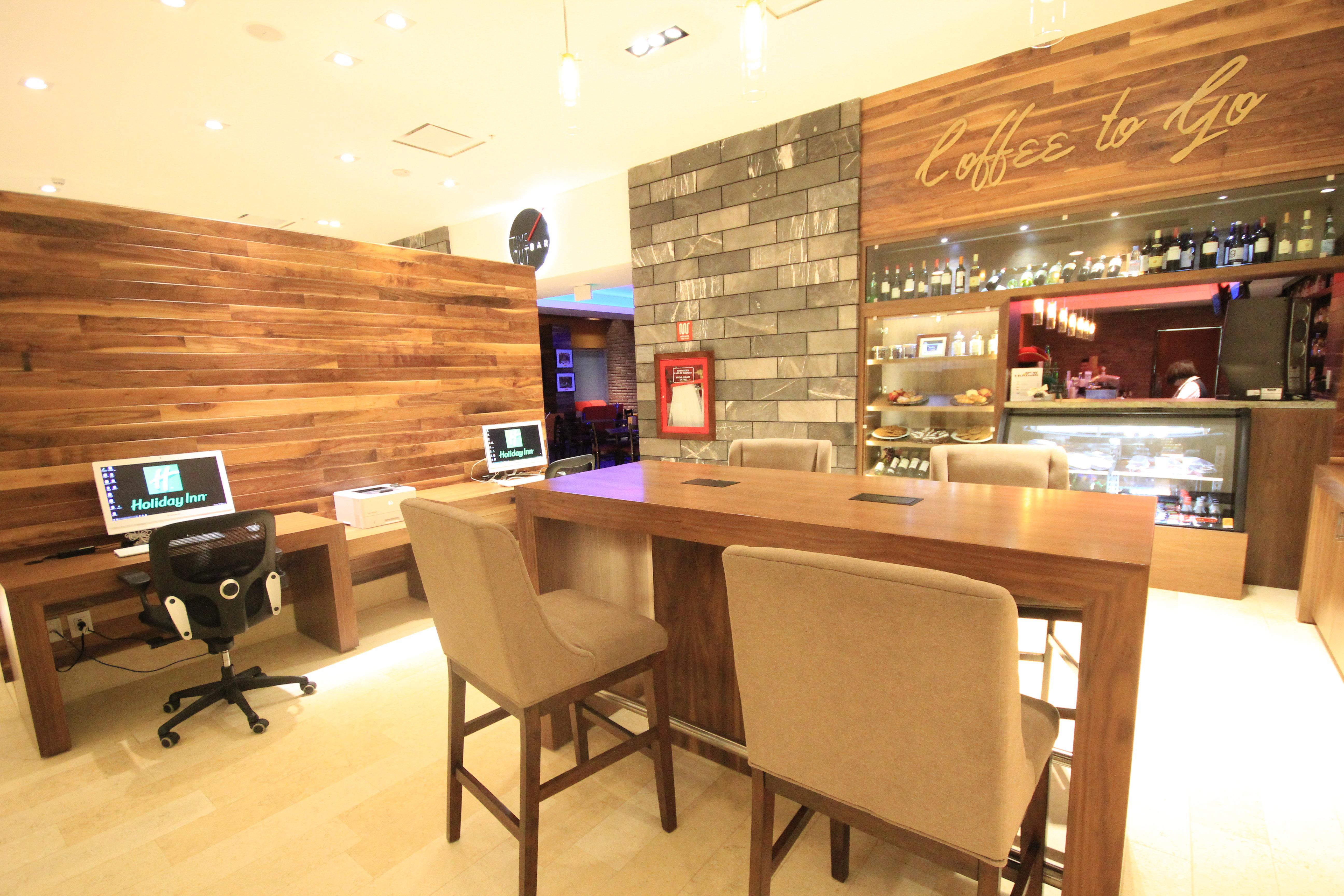 לאון Holiday Inn & Suites Plaza Mayor By Ihg מראה חיצוני תמונה