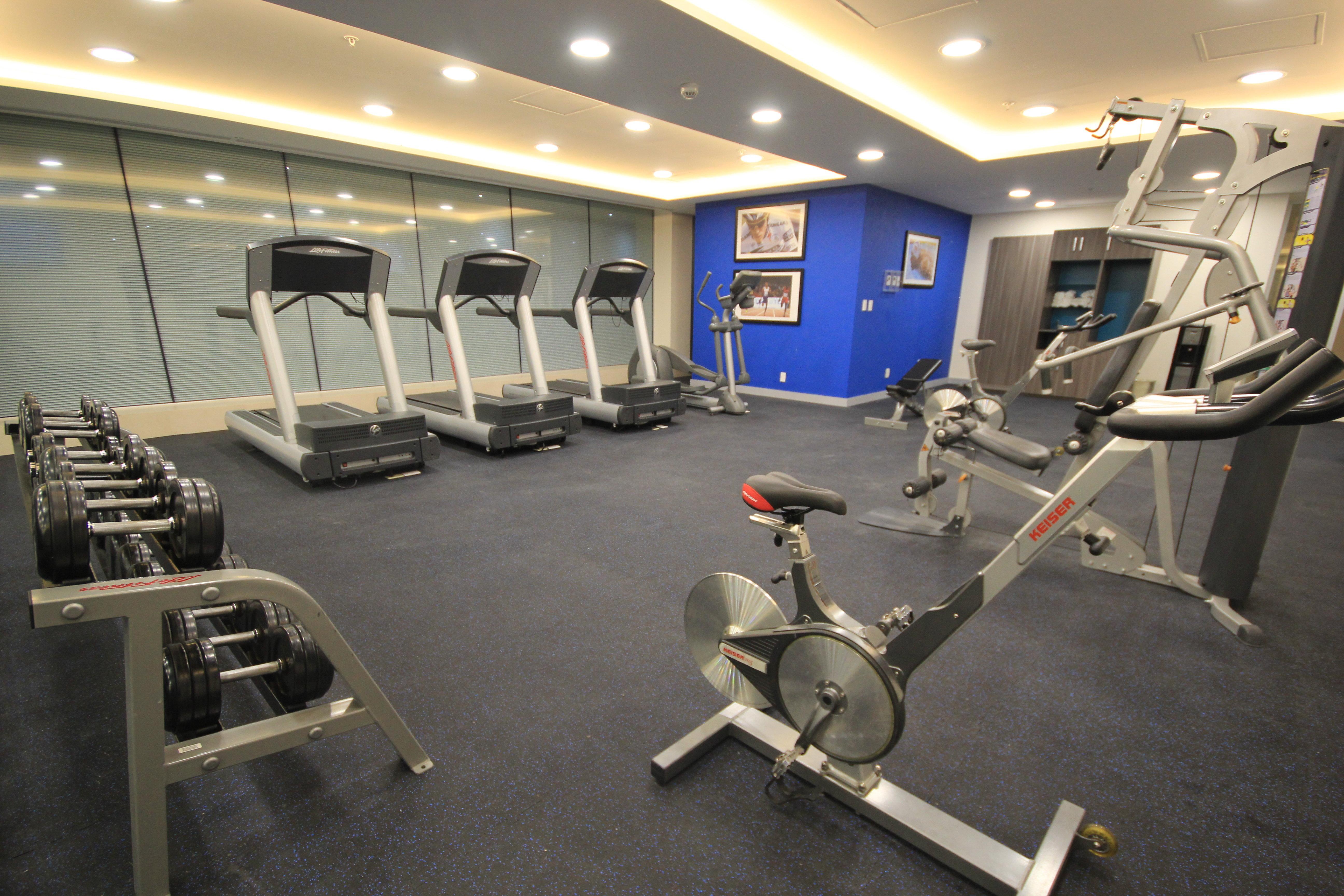 לאון Holiday Inn & Suites Plaza Mayor By Ihg מראה חיצוני תמונה