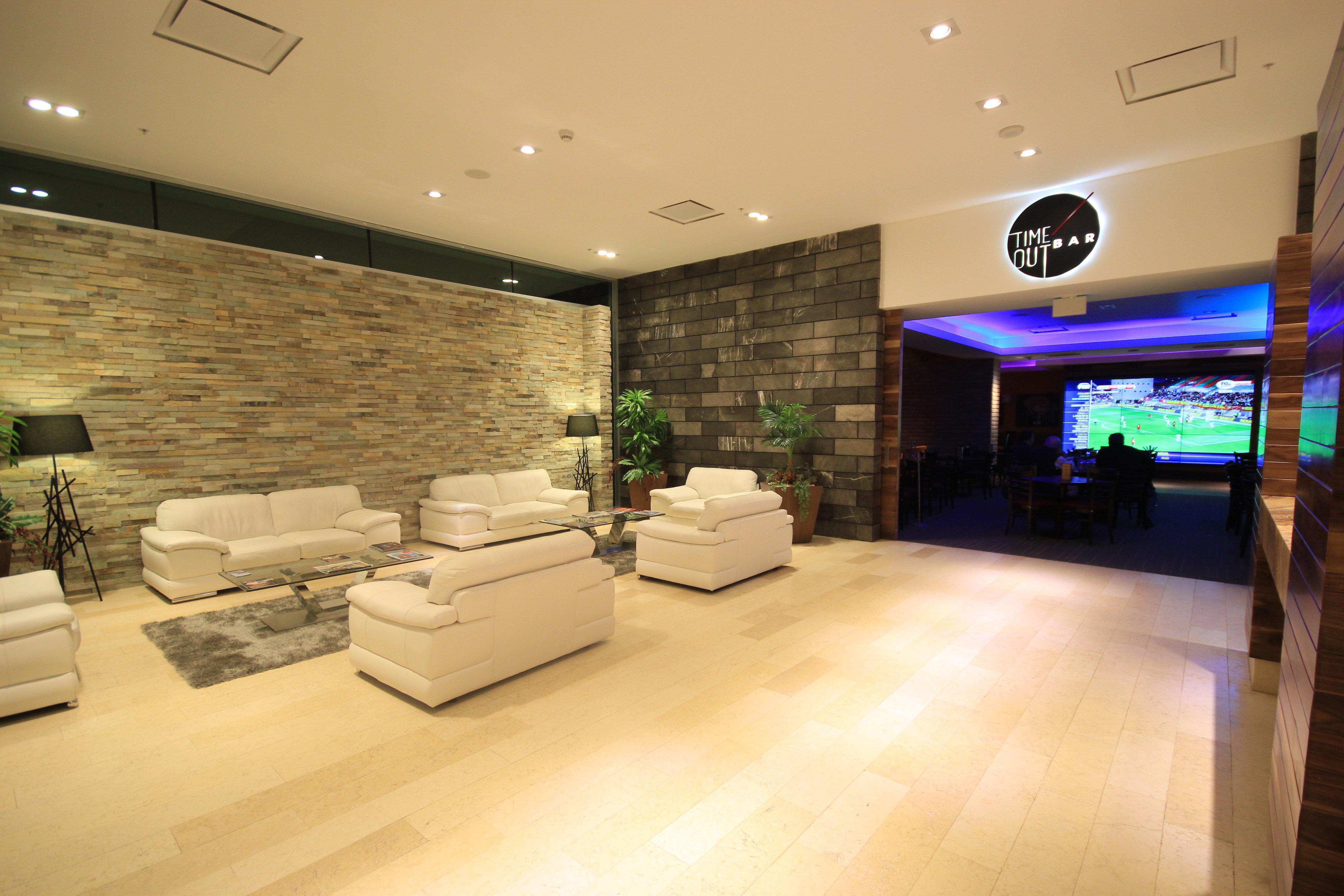 לאון Holiday Inn & Suites Plaza Mayor By Ihg מראה חיצוני תמונה